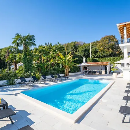 Apartman Palma-4 By Interhome Lovran